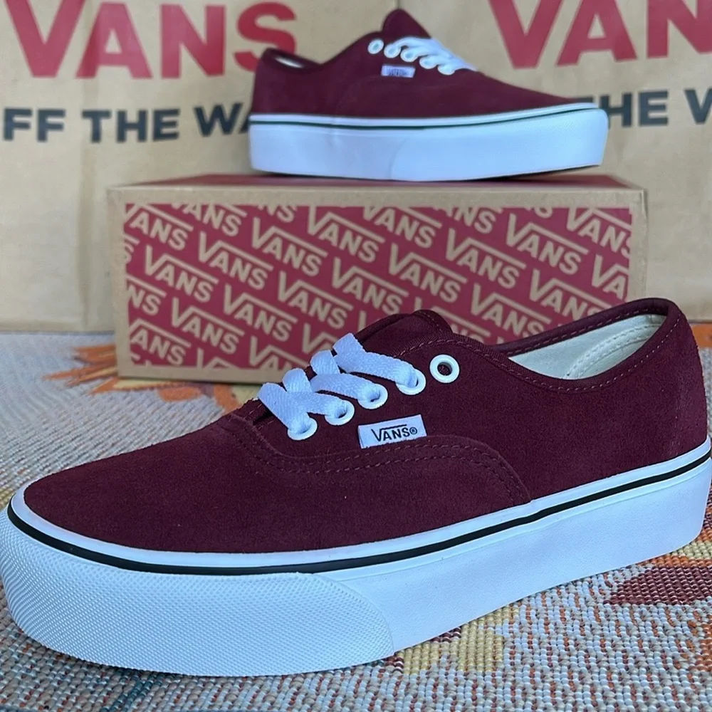 Vans WMNS Authentic Platfor (Suede) Port Royale/True VN0ARAVRJNR Platforms